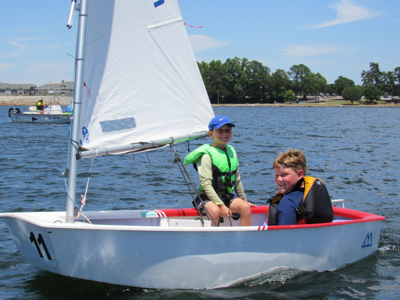 columbia yacht club summer camp